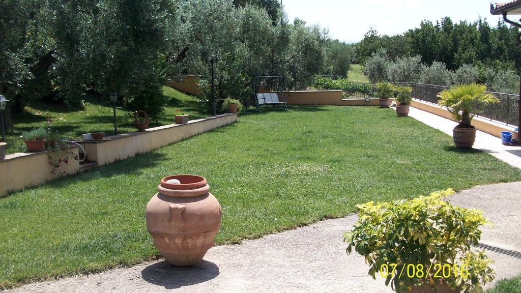 Il Giardino Degli Ulivi Bed & Breakfast Canneto  Luaran gambar